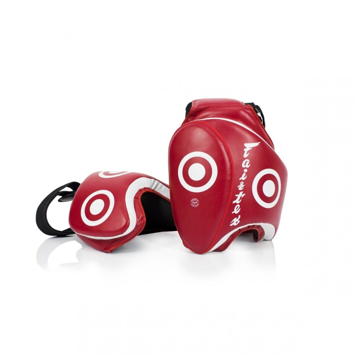 "Fairtex" trenerio kojų apsaugos TP3 - Red 2 "Fairtex" trenerio kojų apsaugos TP3 - Red 2