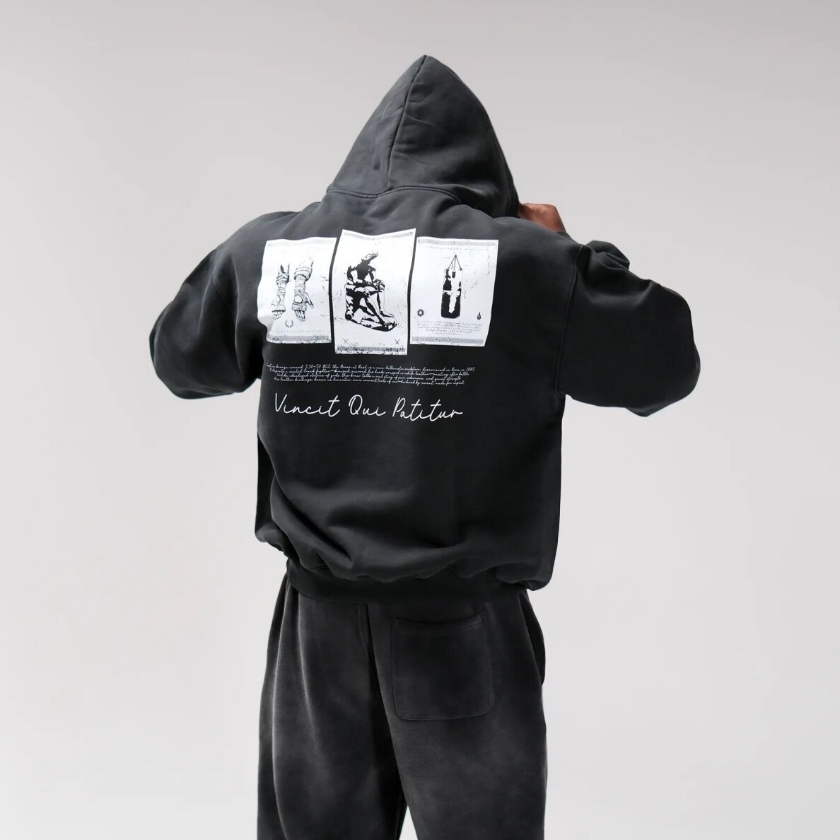 "Knock" džemperis - Vincit Qui Patitur Ultra Heavy Hoodie "Knock" džemperis - Vincit Qui Patitur Ultra Heavy Hoodie