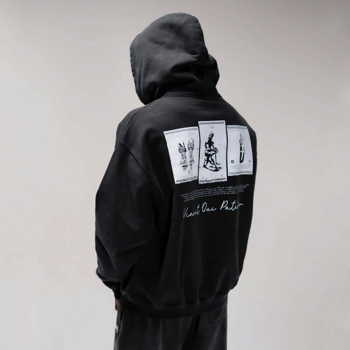 "Knock" džemperis - Vincit Qui Patitur Ultra Heavy Hoodie 1