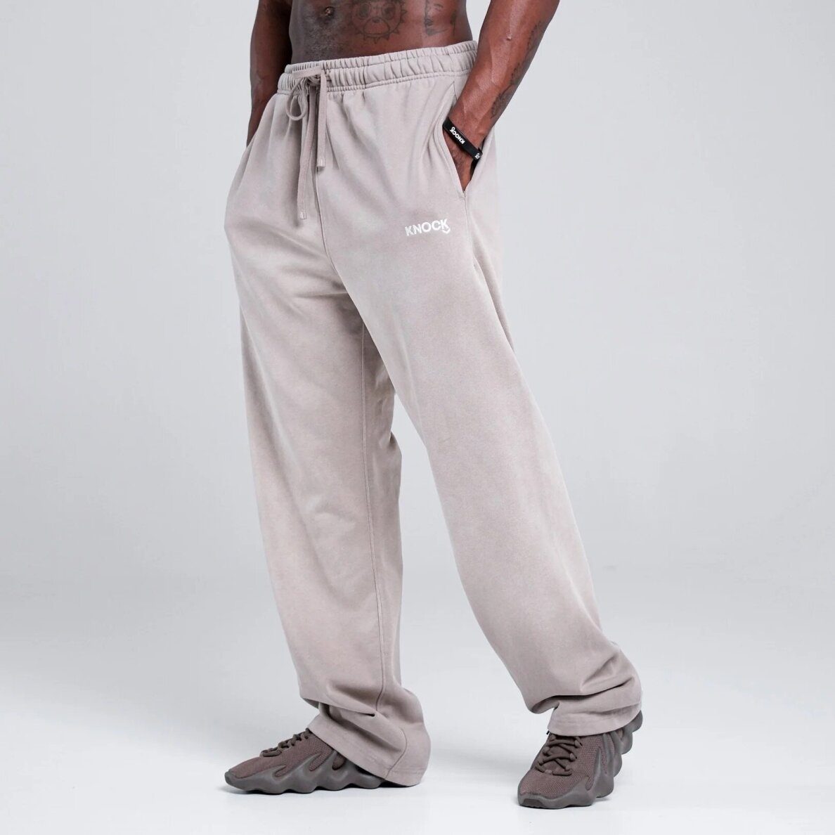 "Knock" laisvalaikio kelnės - Stonewash Straight Cut Joggers "Knock" laisvalaikio kelnės - Stonewash Straight Cut Joggers