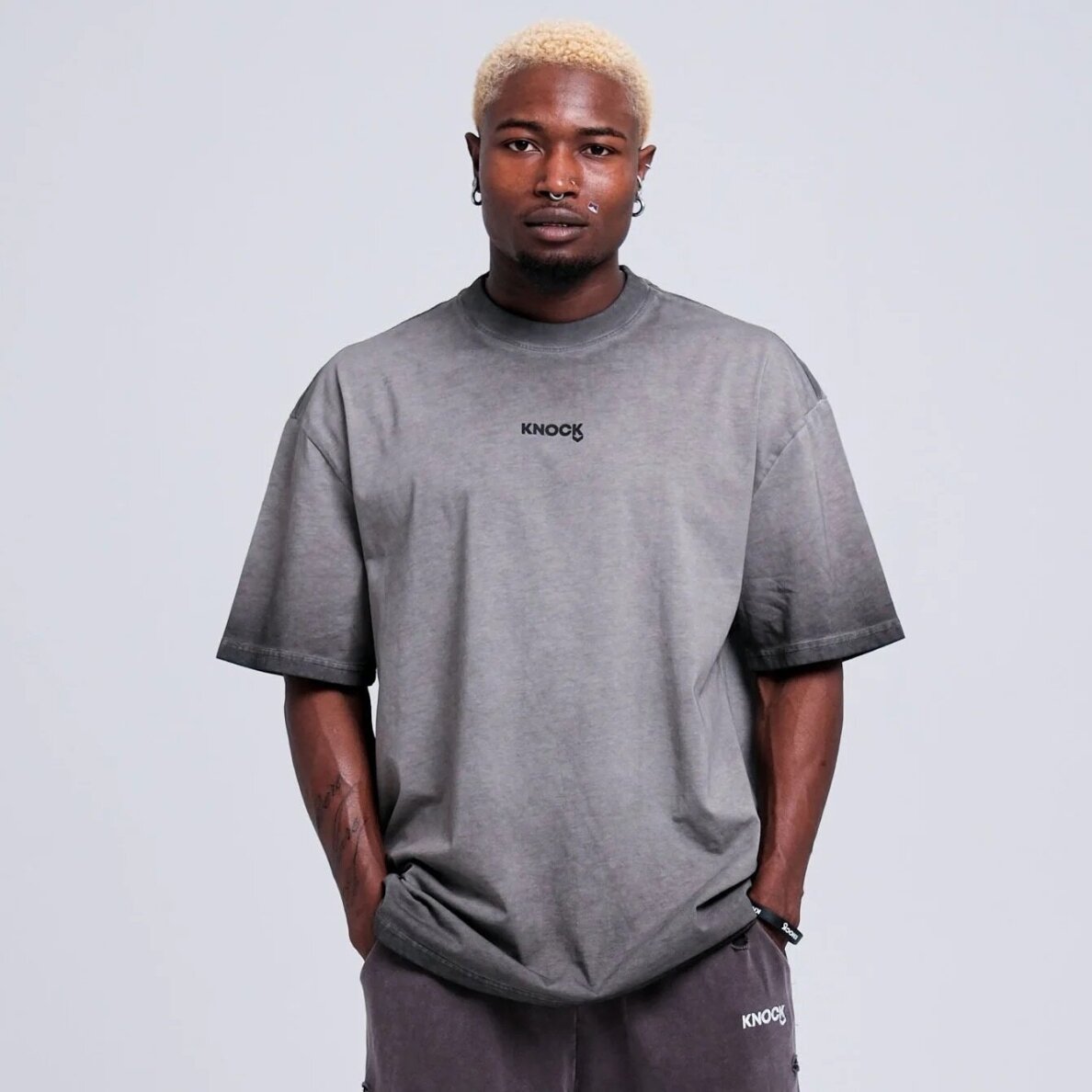 "Knock" marškinėliai - Brush Brickbound Tee - Grey "Knock" marškinėliai - Brush Brickbound Tee - Grey