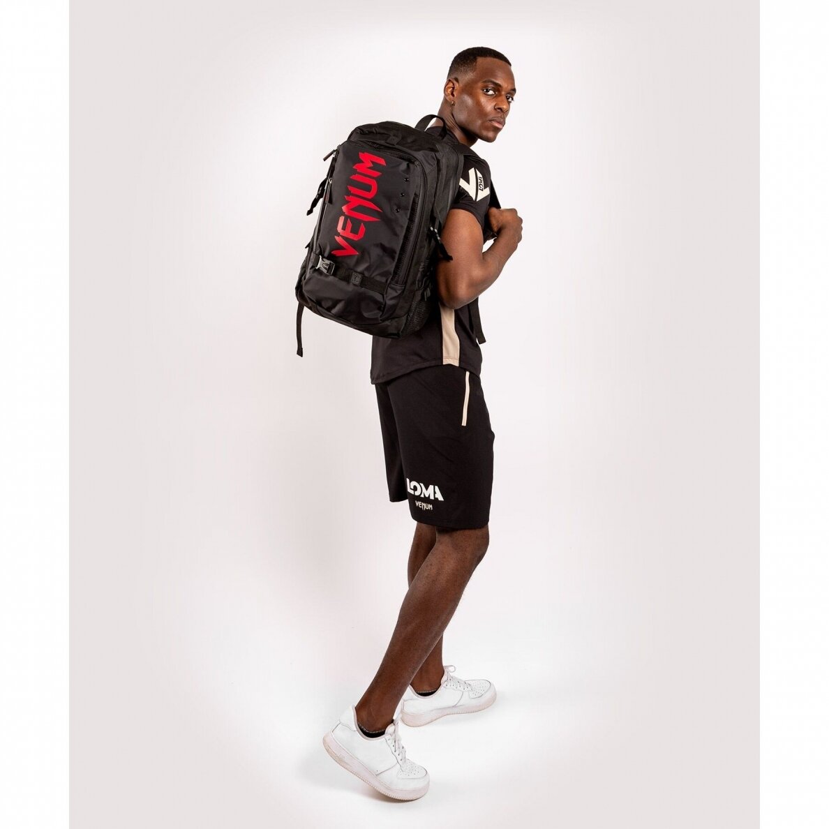 "Venum" Pro Evo Sports Backpack – Black/Red 9