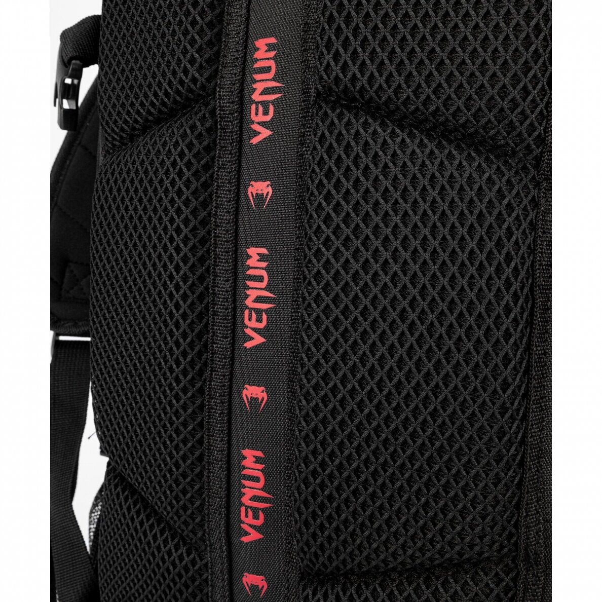 "Venum" Pro Evo Sports Backpack – Black/Red 7