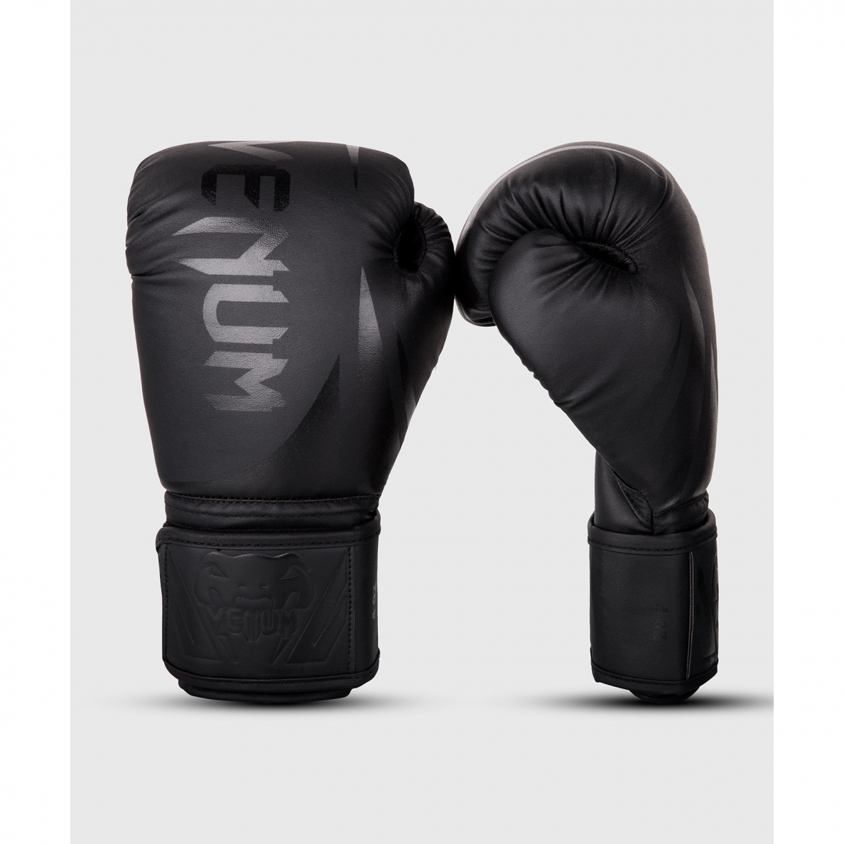 "Venum" Kid's Boxing Gloves Challenger 2.0 - Black/Black 2 "Venum" Kid's Boxing Gloves Challenger 2.0 - Black/Black 2