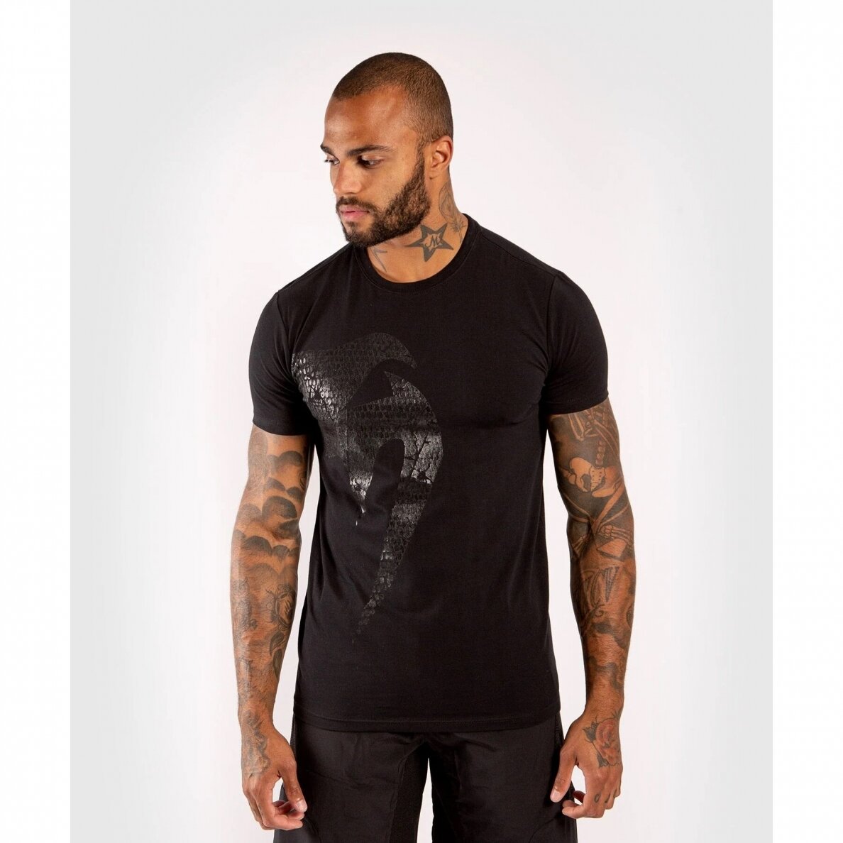"Venum" marškinėliai Giant - Matte/Black "Venum" marškinėliai Giant - Matte/Black