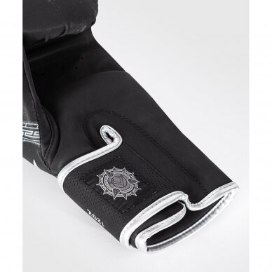 "Venum" Boxing Gloves Gladiator 5.0 - Black/Silver 4 "Venum" Boxing Gloves Gladiator 5.0 - Black/Silver 4