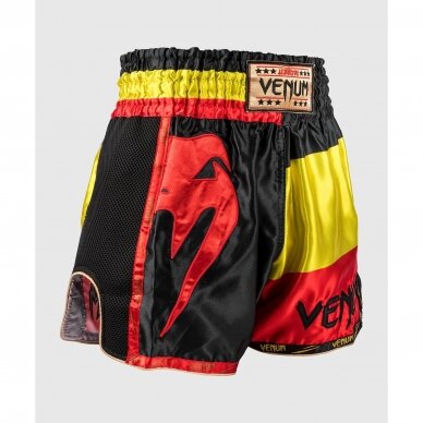 "Venum" K1 / Thai šortai Giant - Black/Yellow/Red 1