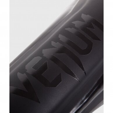"Venum" Shin Guards Elite – Matte/Black 1
