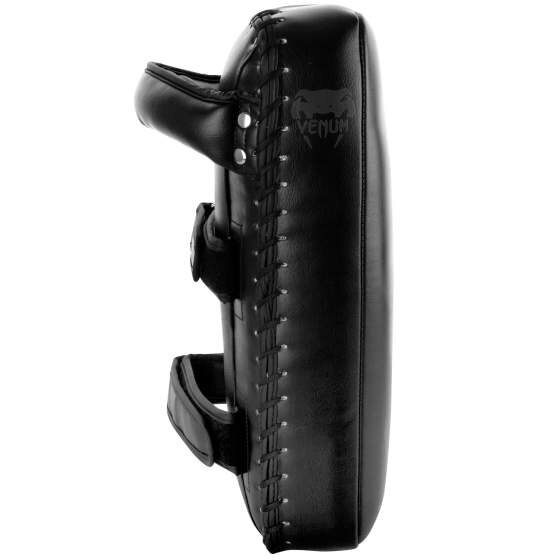 "Venum" Giant Kick Pads - Black/Black 1 "Venum" Giant Kick Pads - Black/Black 1