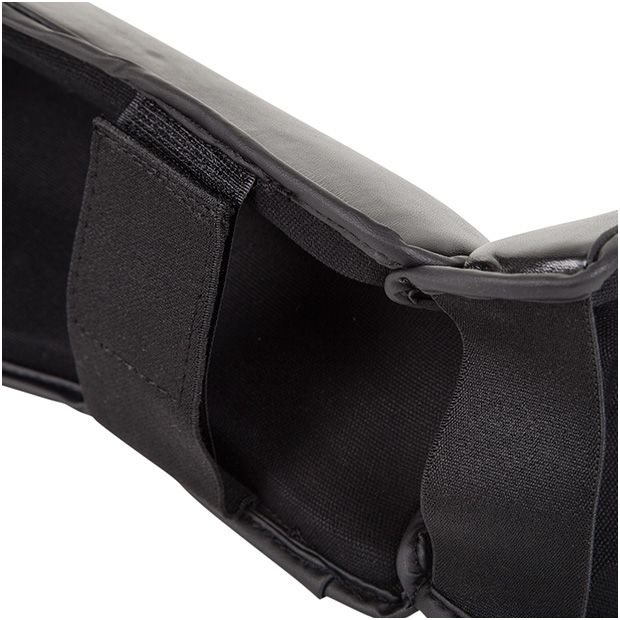 "Venum" Shin Guards Challenger - Black/White 4